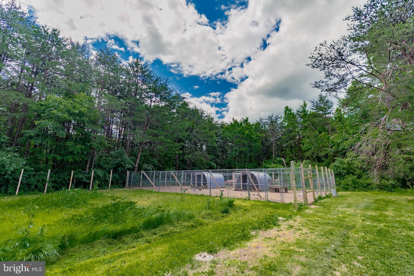 19083 COUNTRY RD, BEAVERDAM, Virginia 23015, 2 Bedrooms Bedrooms, 4 Rooms Rooms,2 BathroomsBathrooms,Residential,For sale,19083 COUNTRY RD,VACV2008408 MLS # VACV2008408