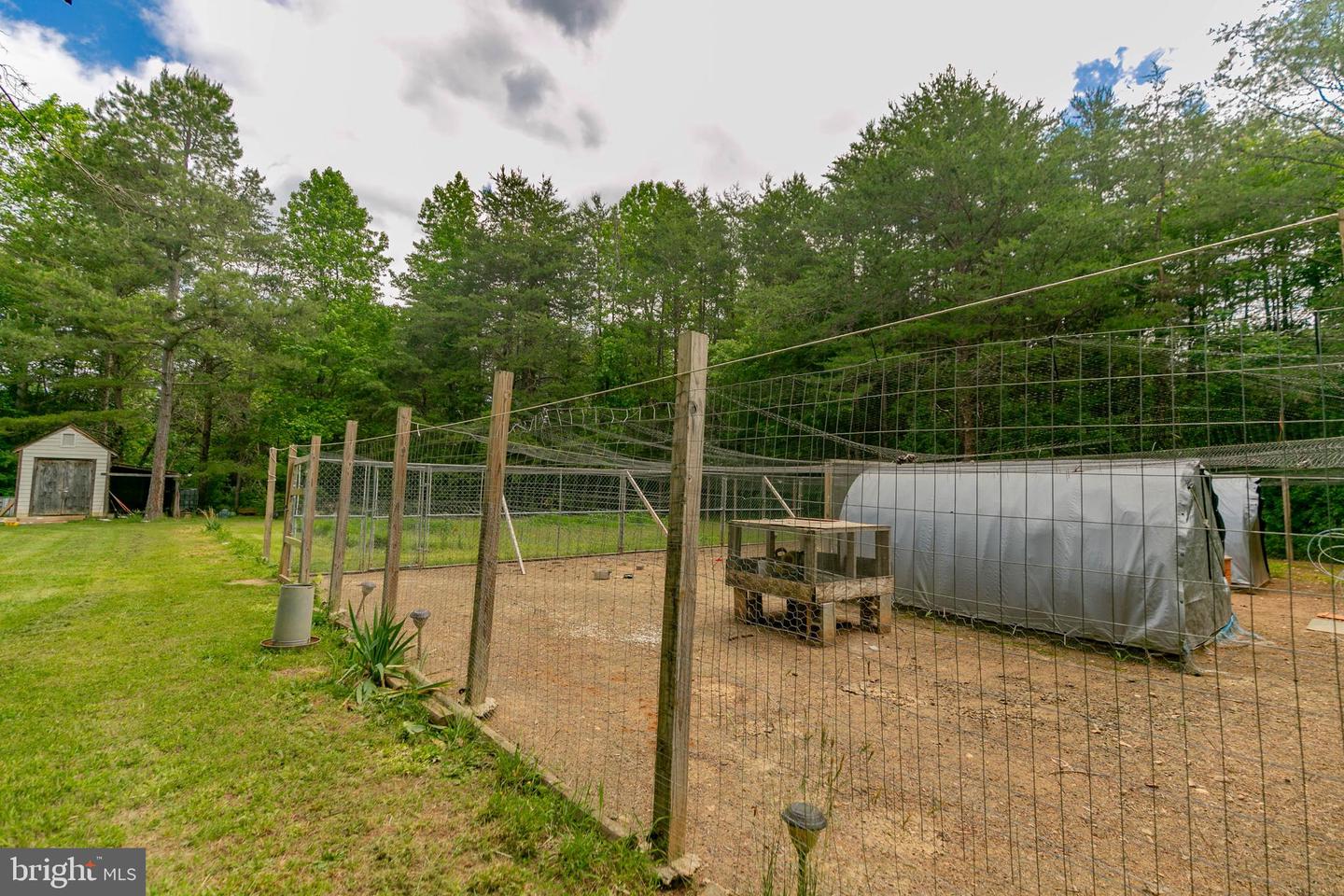 19083 COUNTRY RD, BEAVERDAM, Virginia 23015, 2 Bedrooms Bedrooms, 4 Rooms Rooms,2 BathroomsBathrooms,Residential,For sale,19083 COUNTRY RD,VACV2008408 MLS # VACV2008408