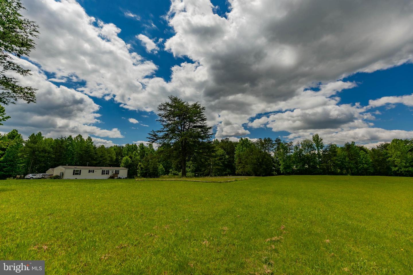19083 COUNTRY RD, BEAVERDAM, Virginia 23015, 2 Bedrooms Bedrooms, 4 Rooms Rooms,2 BathroomsBathrooms,Residential,For sale,19083 COUNTRY RD,VACV2008408 MLS # VACV2008408