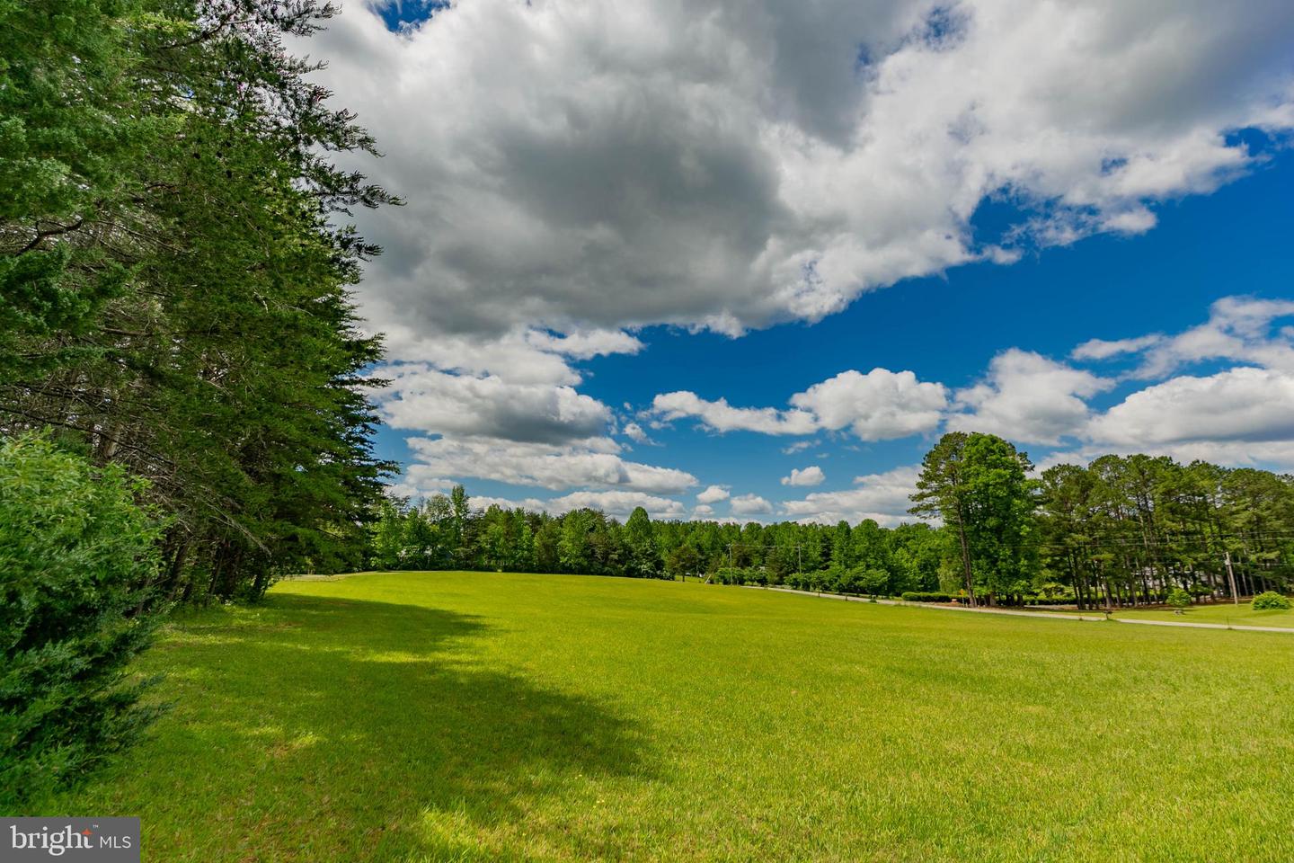 19083 COUNTRY RD, BEAVERDAM, Virginia 23015, 2 Bedrooms Bedrooms, 4 Rooms Rooms,2 BathroomsBathrooms,Residential,For sale,19083 COUNTRY RD,VACV2008408 MLS # VACV2008408