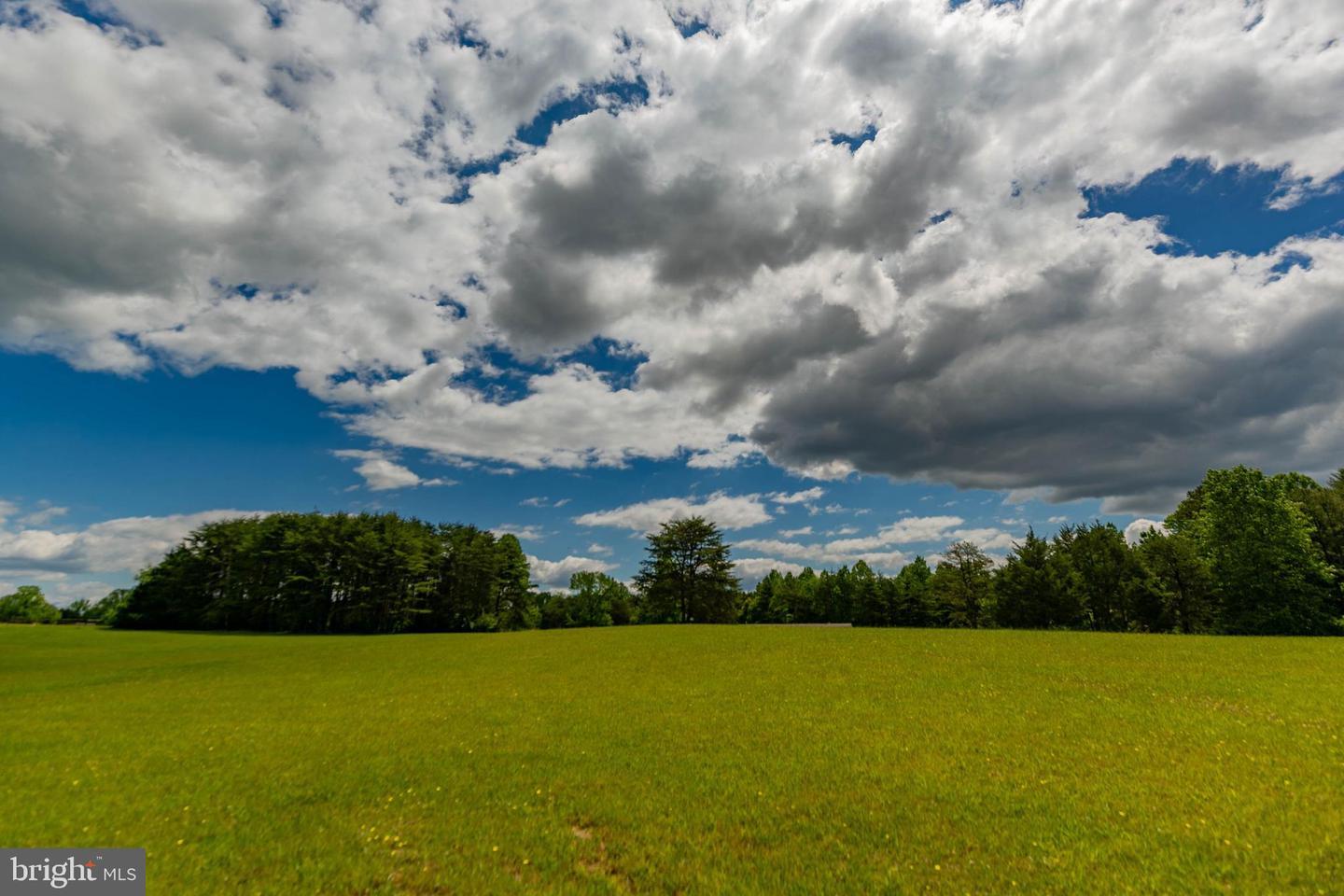 19083 COUNTRY RD, BEAVERDAM, Virginia 23015, 2 Bedrooms Bedrooms, 4 Rooms Rooms,2 BathroomsBathrooms,Residential,For sale,19083 COUNTRY RD,VACV2008408 MLS # VACV2008408