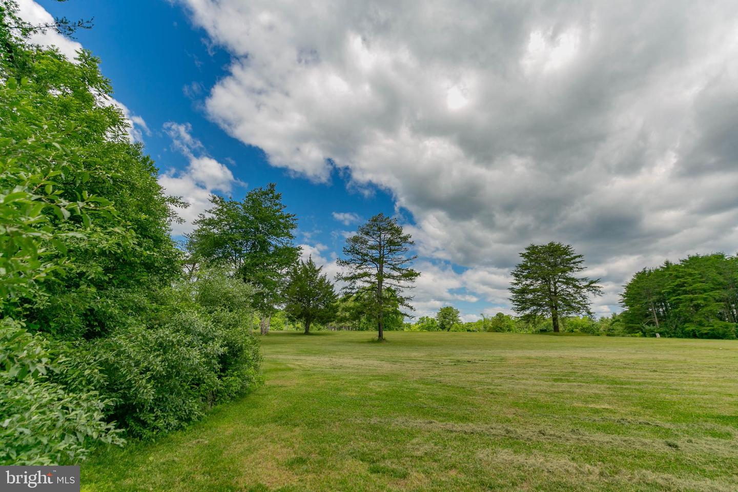 19083 COUNTRY RD, BEAVERDAM, Virginia 23015, 2 Bedrooms Bedrooms, 4 Rooms Rooms,2 BathroomsBathrooms,Residential,For sale,19083 COUNTRY RD,VACV2008408 MLS # VACV2008408