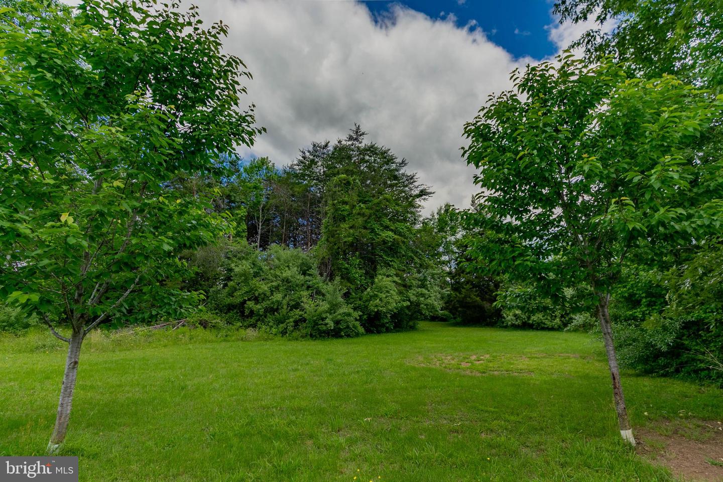 19083 COUNTRY RD, BEAVERDAM, Virginia 23015, 2 Bedrooms Bedrooms, 4 Rooms Rooms,2 BathroomsBathrooms,Residential,For sale,19083 COUNTRY RD,VACV2008408 MLS # VACV2008408