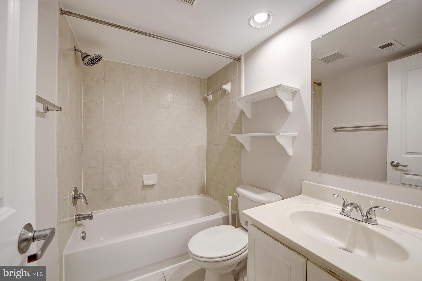 91 14TH ST NE #91, WASHINGTON, District Of Columbia 20002, 1 Bedroom Bedrooms, ,1 BathroomBathrooms,Residential,For sale,91 14TH ST NE #91,DCDC2208276 MLS # DCDC2208276