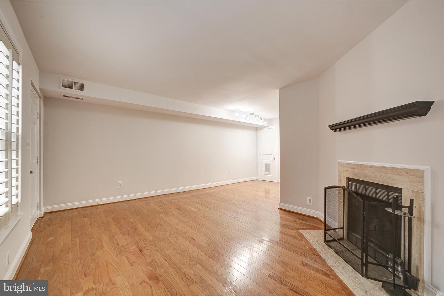 91 14TH ST NE #91, WASHINGTON, District Of Columbia 20002, 1 Bedroom Bedrooms, ,1 BathroomBathrooms,Residential,For sale,91 14TH ST NE #91,DCDC2208276 MLS # DCDC2208276