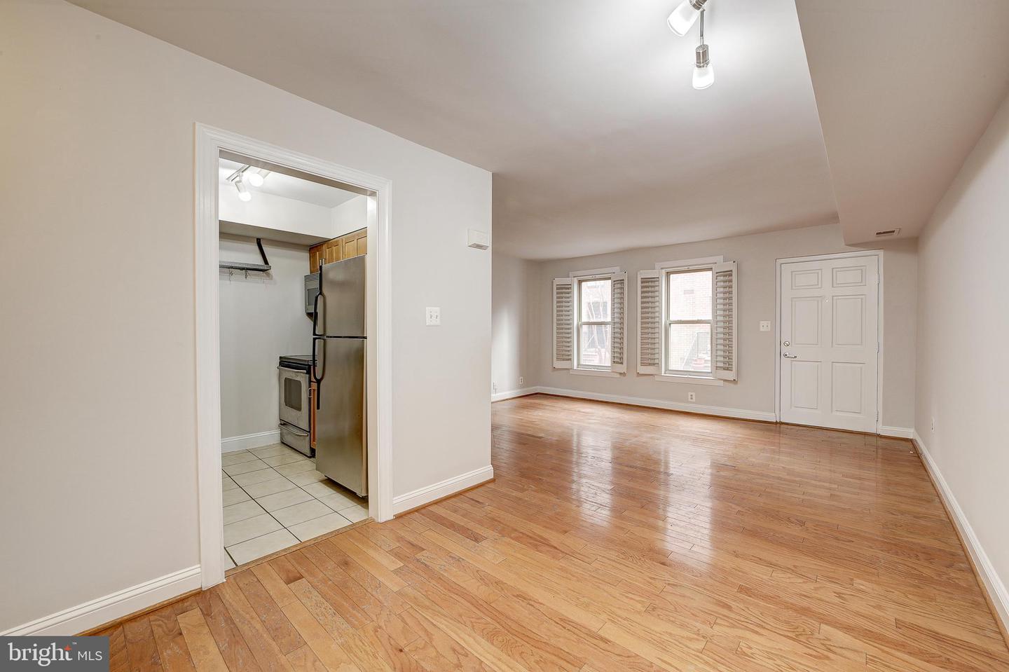 91 14TH ST NE #91, WASHINGTON, District Of Columbia 20002, 1 Bedroom Bedrooms, ,1 BathroomBathrooms,Residential,For sale,91 14TH ST NE #91,DCDC2208276 MLS # DCDC2208276
