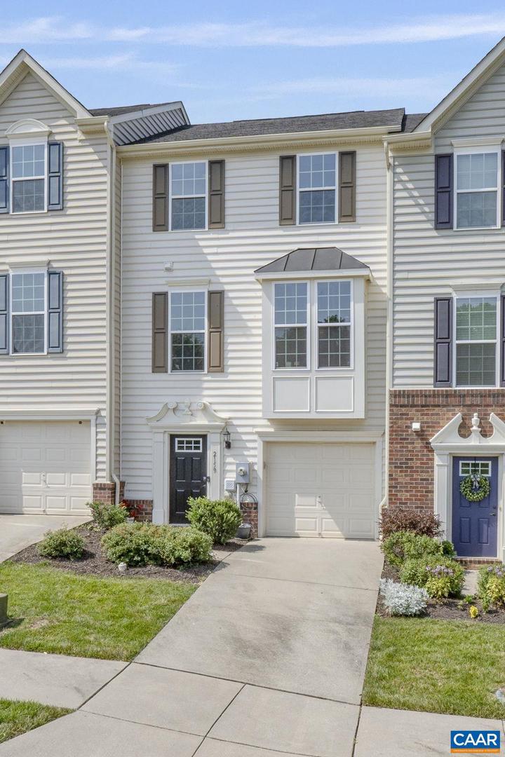 2159 WHISPERING HOLLOW LN, CHARLOTTESVILLE, Virginia 22911, 4 Bedrooms Bedrooms, ,3 BathroomsBathrooms,Residential,For sale,2159 WHISPERING HOLLOW LN,666232 MLS # 666232