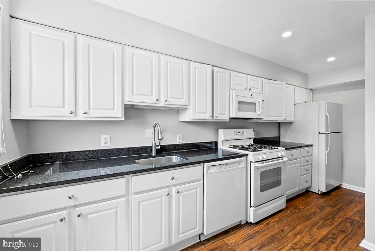 307 19TH ST NE, WASHINGTON, District Of Columbia 20002, 3 Bedrooms Bedrooms, ,1 BathroomBathrooms,Residential,For sale,307 19TH ST NE,DCDC2208398 MLS # DCDC2208398