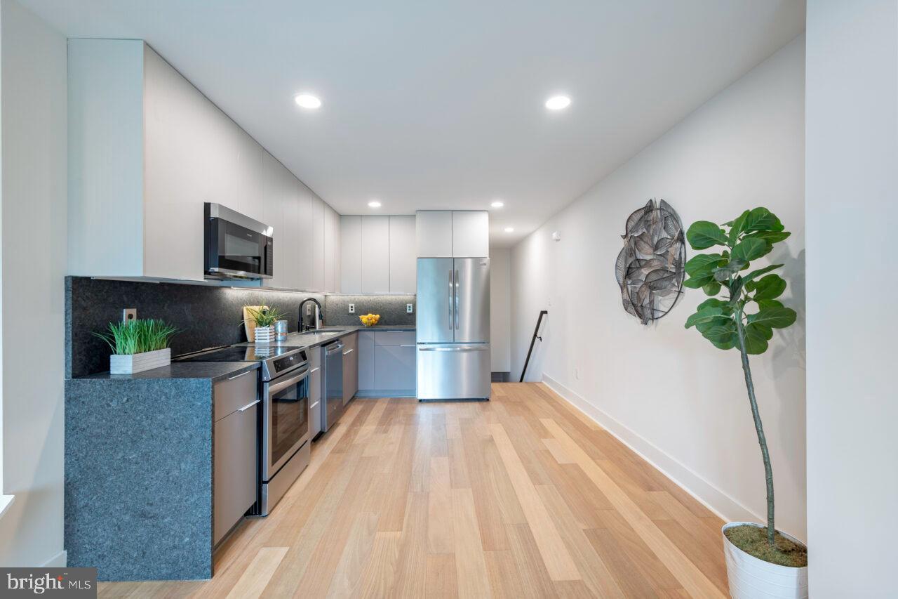 771 18TH ST NE #B, WASHINGTON, District Of Columbia 20002, 3 Bedrooms Bedrooms, ,2 BathroomsBathrooms,Residential,For sale,771 18TH ST NE #B,DCDC2208420 MLS # DCDC2208420