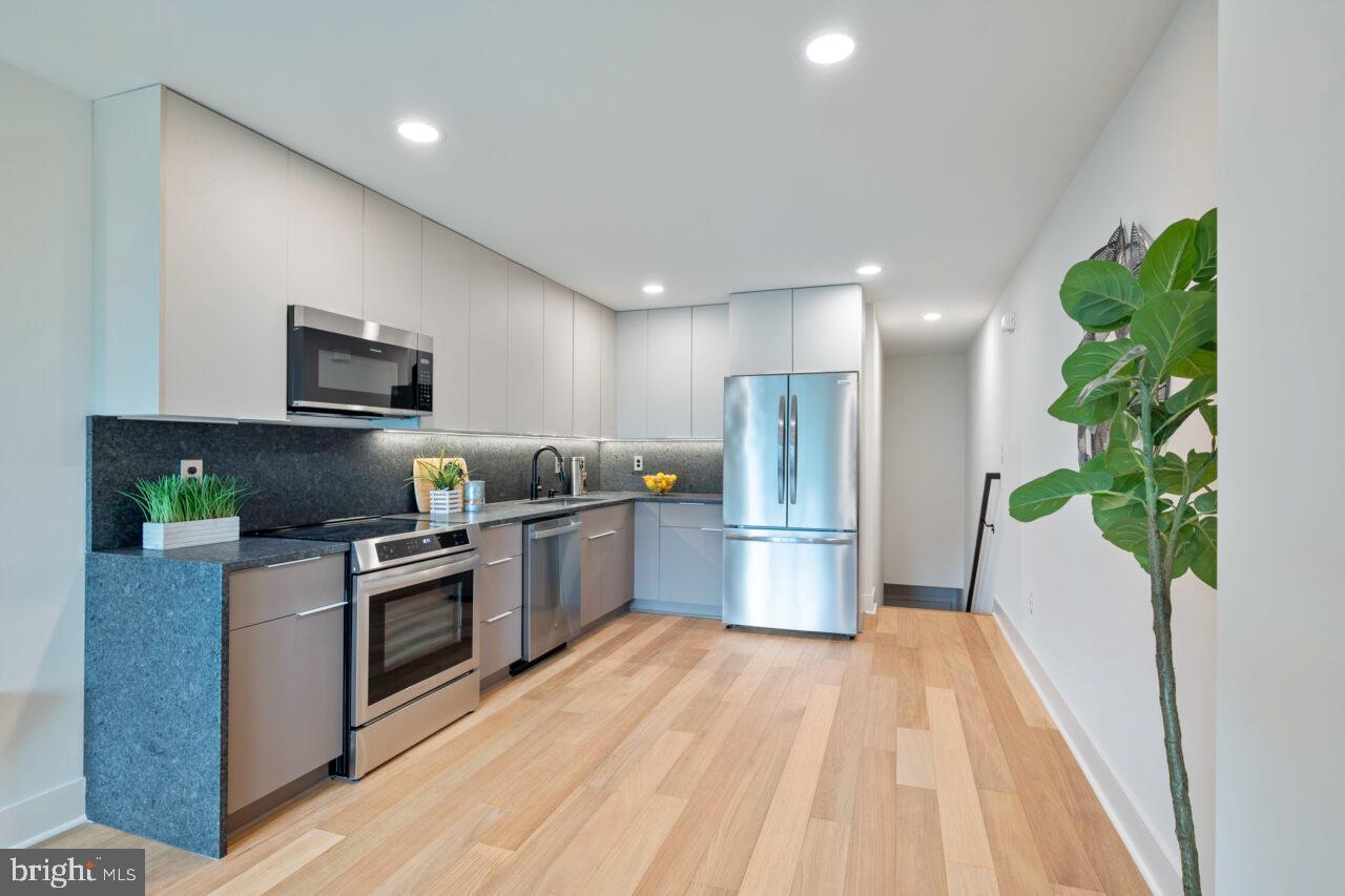 771 18TH ST NE #B, WASHINGTON, District Of Columbia 20002, 3 Bedrooms Bedrooms, ,2 BathroomsBathrooms,Residential,For sale,771 18TH ST NE #B,DCDC2208420 MLS # DCDC2208420