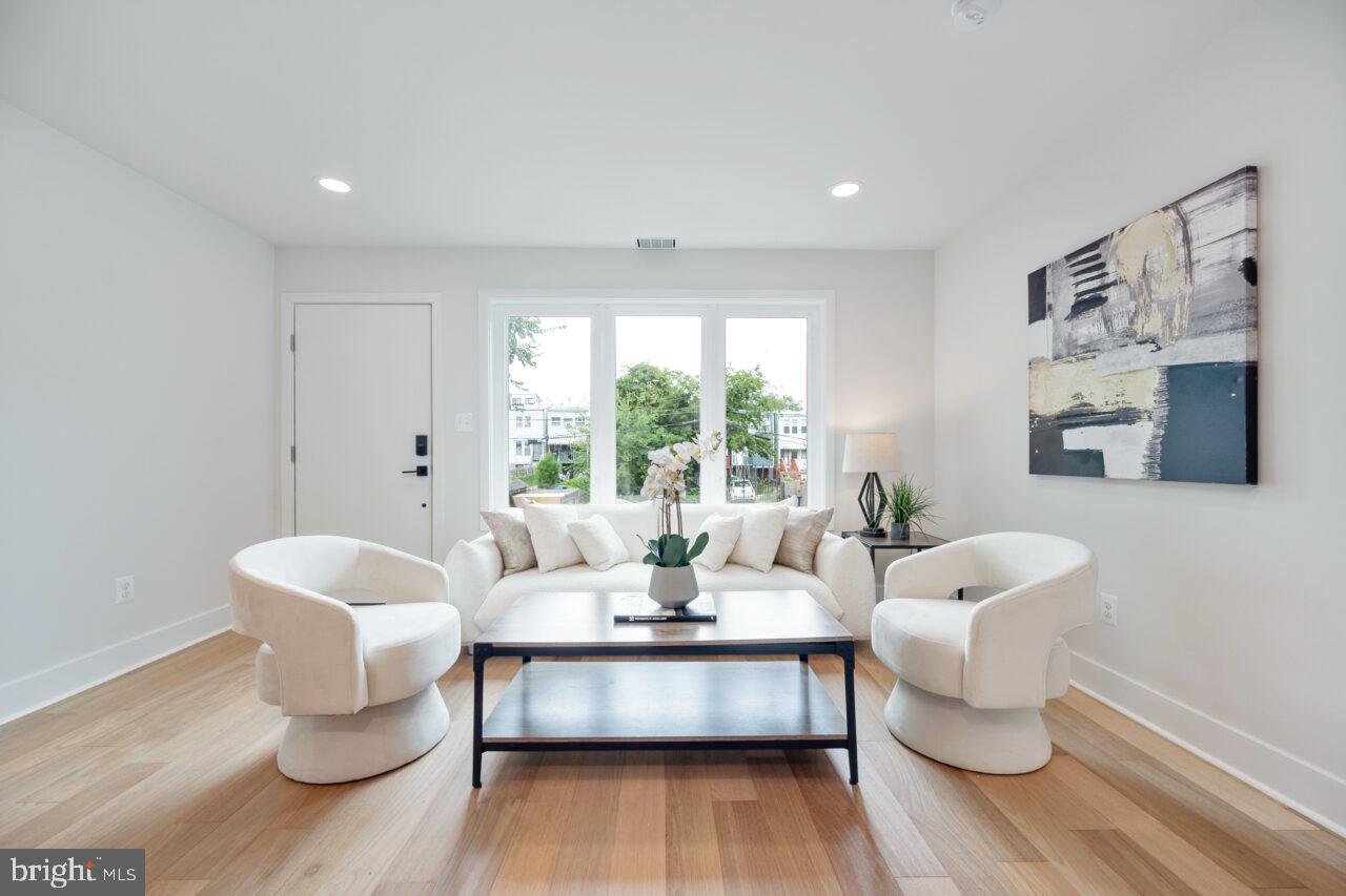 771 18TH ST NE #B, WASHINGTON, District Of Columbia 20002, 3 Bedrooms Bedrooms, ,2 BathroomsBathrooms,Residential,For sale,771 18TH ST NE #B,DCDC2208420 MLS # DCDC2208420