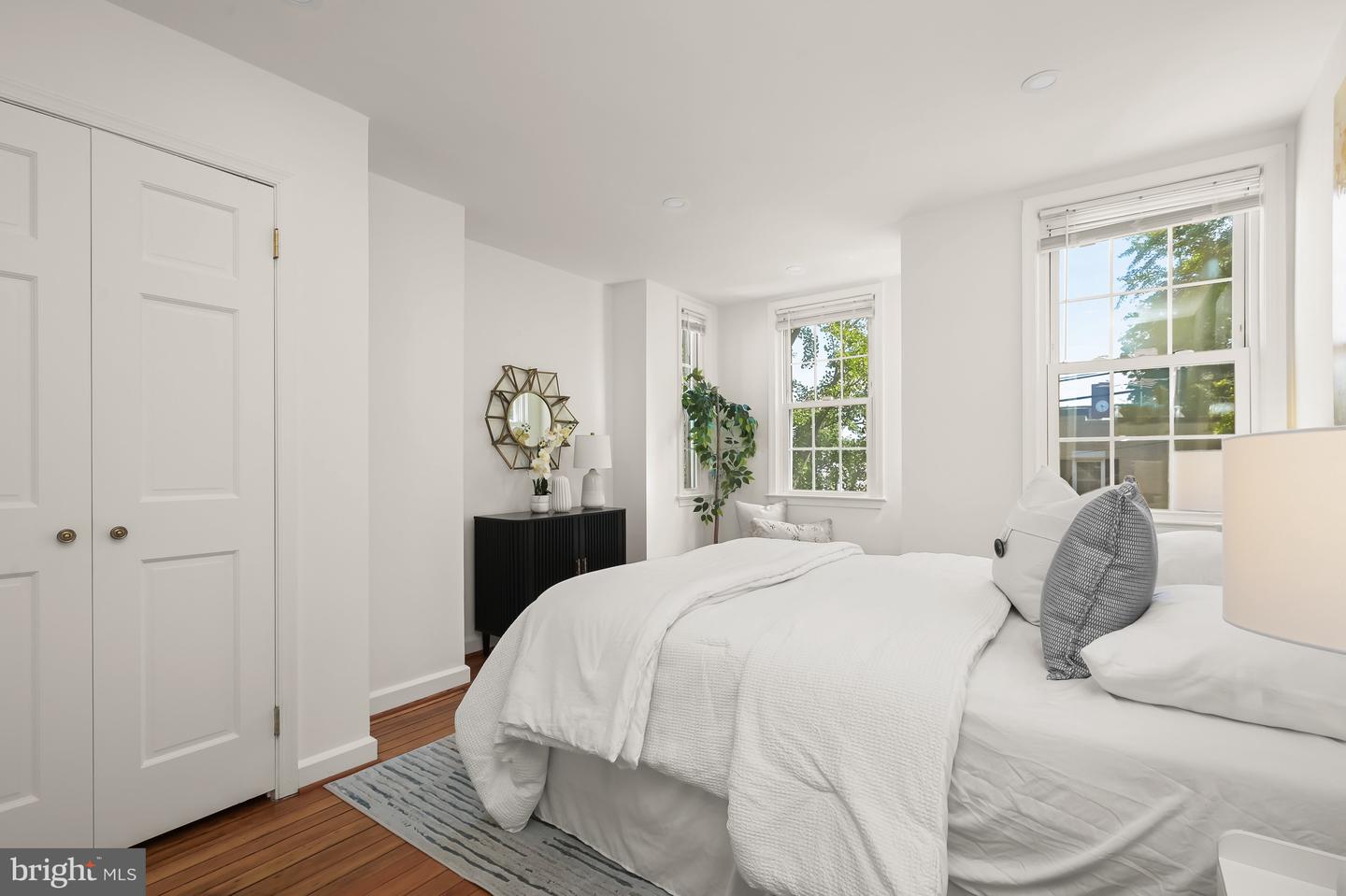 2805 OLIVE ST NW, WASHINGTON, District Of Columbia 20007, 2 Bedrooms Bedrooms, ,1 BathroomBathrooms,Residential,For sale,2805 OLIVE ST NW,DCDC2208422 MLS # DCDC2208422