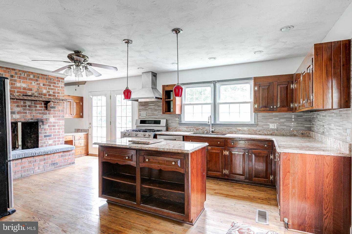 14261 THOMAS DR, WOODFORD, Virginia 22580, 3 Bedrooms Bedrooms, ,2 BathroomsBathrooms,Residential,For sale,14261 THOMAS DR,VACV2008422 MLS # VACV2008422