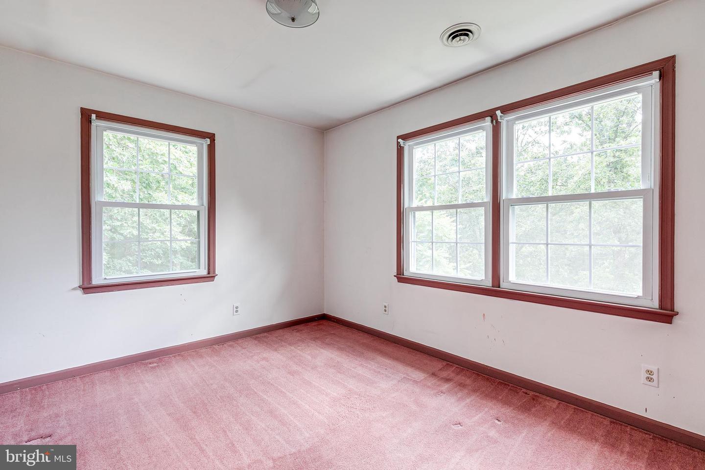 14261 THOMAS DR, WOODFORD, Virginia 22580, 3 Bedrooms Bedrooms, ,2 BathroomsBathrooms,Residential,For sale,14261 THOMAS DR,VACV2008422 MLS # VACV2008422