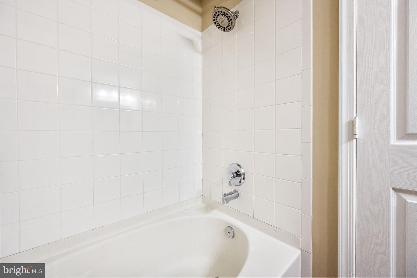 86 SUGARLAND RUN DR, STERLING, Virginia 20164, 4 Bedrooms Bedrooms, ,3 BathroomsBathrooms,Residential,For sale,86 SUGARLAND RUN DR,VALO2100832 MLS # VALO2100832