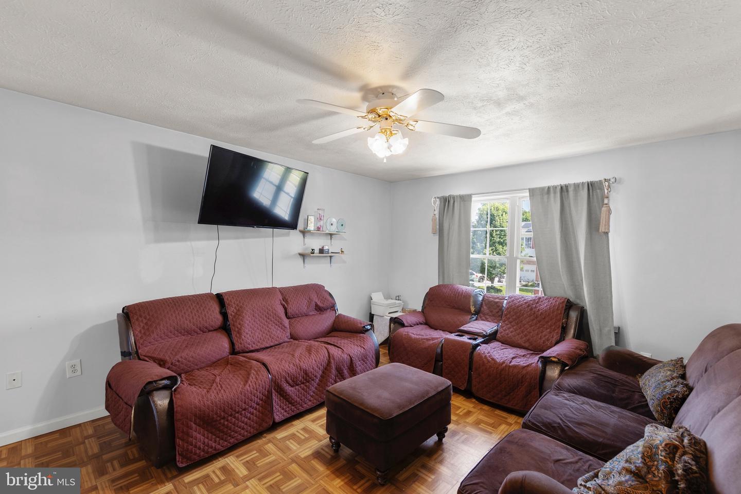 658 SHERLOCK TRCE, WINCHESTER, Virginia 22601, 5 Bedrooms Bedrooms, ,3 BathroomsBathrooms,Residential,For sale,658 SHERLOCK TRCE,VAWI2008542 MLS # VAWI2008542