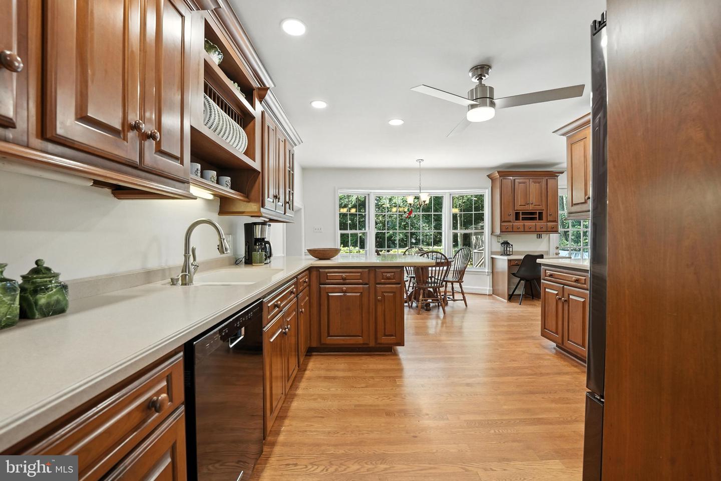 8201 BRIAR CREEK DR, ANNANDALE, Virginia 22003, 5 Bedrooms Bedrooms, ,2 BathroomsBathrooms,Residential,For sale,8201 BRIAR CREEK DR,VAFX2252604 MLS # VAFX2252604