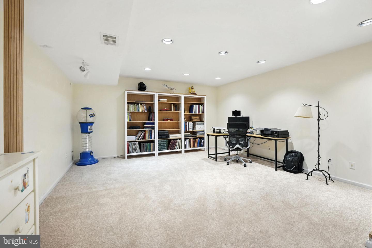 8201 BRIAR CREEK DR, ANNANDALE, Virginia 22003, 5 Bedrooms Bedrooms, ,2 BathroomsBathrooms,Residential,For sale,8201 BRIAR CREEK DR,VAFX2252604 MLS # VAFX2252604