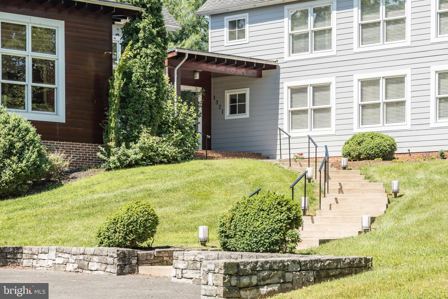 1321 VANCERIGHT CIR, WINCHESTER, Virginia 22601, 3 Bedrooms Bedrooms, ,3 BathroomsBathrooms,Residential,For sale,1321 VANCERIGHT CIR,VAWI2005808 MLS # VAWI2005808