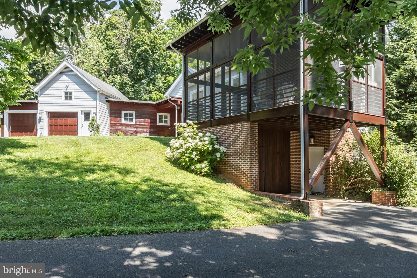 1321 VANCERIGHT CIR, WINCHESTER, Virginia 22601, 3 Bedrooms Bedrooms, ,3 BathroomsBathrooms,Residential,For sale,1321 VANCERIGHT CIR,VAWI2005808 MLS # VAWI2005808