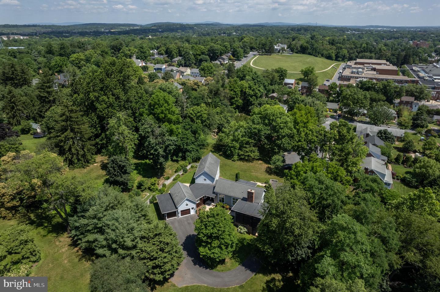 1321 VANCERIGHT CIR, WINCHESTER, Virginia 22601, 3 Bedrooms Bedrooms, ,3 BathroomsBathrooms,Residential,For sale,1321 VANCERIGHT CIR,VAWI2005808 MLS # VAWI2005808