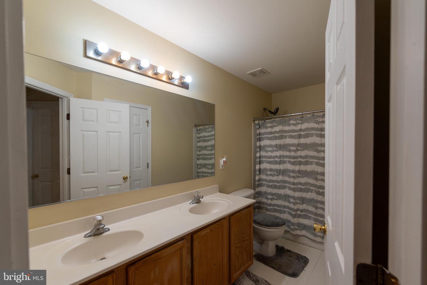 2905 ROTTERDAM LOOP, WOODBRIDGE, Virginia 22191, 3 Bedrooms Bedrooms, ,3 BathroomsBathrooms,Residential,For sale,2905 ROTTERDAM LOOP,VAPW2088606 MLS # VAPW2088606
