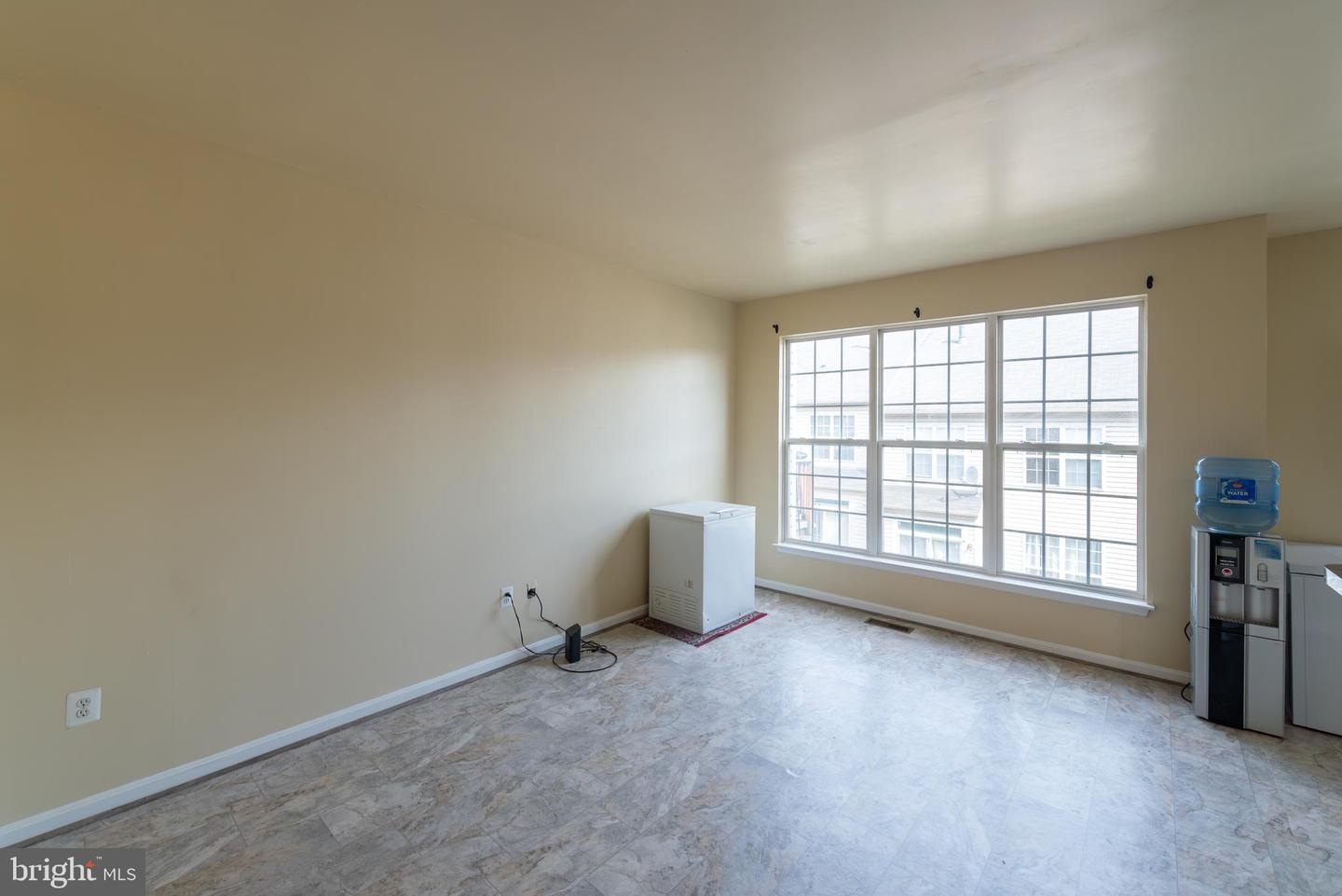 2905 ROTTERDAM LOOP, WOODBRIDGE, Virginia 22191, 3 Bedrooms Bedrooms, ,3 BathroomsBathrooms,Residential,For sale,2905 ROTTERDAM LOOP,VAPW2088606 MLS # VAPW2088606