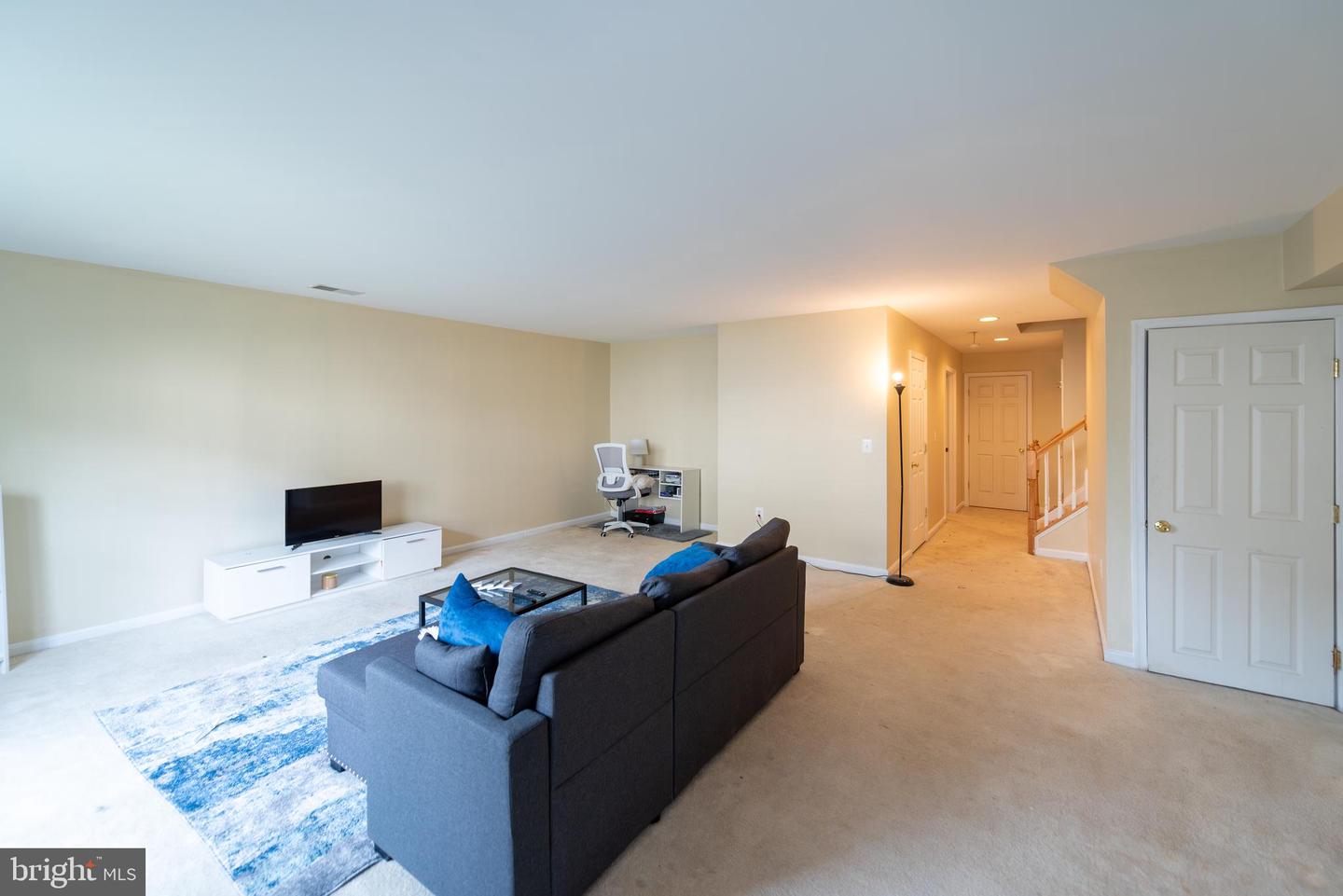 2905 ROTTERDAM LOOP, WOODBRIDGE, Virginia 22191, 3 Bedrooms Bedrooms, ,3 BathroomsBathrooms,Residential,For sale,2905 ROTTERDAM LOOP,VAPW2088606 MLS # VAPW2088606