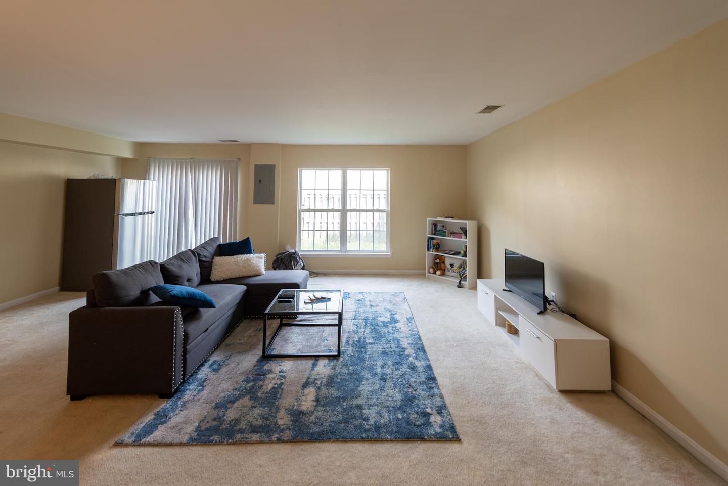 2905 ROTTERDAM LOOP, WOODBRIDGE, Virginia 22191, 3 Bedrooms Bedrooms, ,3 BathroomsBathrooms,Residential,For sale,2905 ROTTERDAM LOOP,VAPW2088606 MLS # VAPW2088606