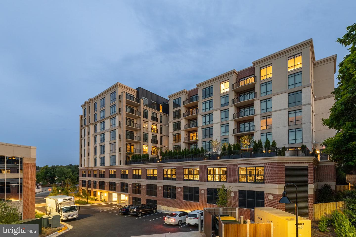 6718 LOWELL AVE #504, MCLEAN, Virginia 22101, 2 Bedrooms Bedrooms, ,2 BathroomsBathrooms,Residential,For sale,6718 LOWELL AVE #504,VAFX2176708 MLS # VAFX2176708