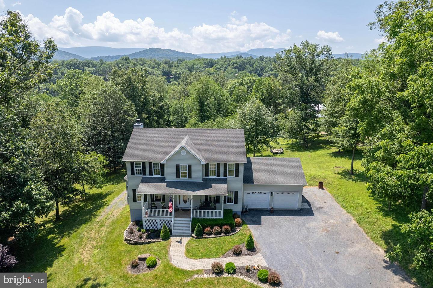 1159 STONEY BOTTOM RD, FRONT ROYAL, Virginia 22630, 4 Bedrooms Bedrooms, 14 Rooms Rooms,3 BathroomsBathrooms,Residential,For sale,1159 STONEY BOTTOM RD,VAWR2008988 MLS # VAWR2008988