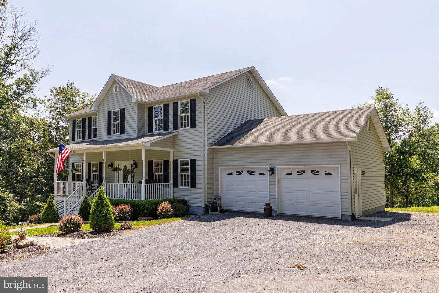 1159 STONEY BOTTOM RD, FRONT ROYAL, Virginia 22630, 4 Bedrooms Bedrooms, 14 Rooms Rooms,3 BathroomsBathrooms,Residential,For sale,1159 STONEY BOTTOM RD,VAWR2008988 MLS # VAWR2008988