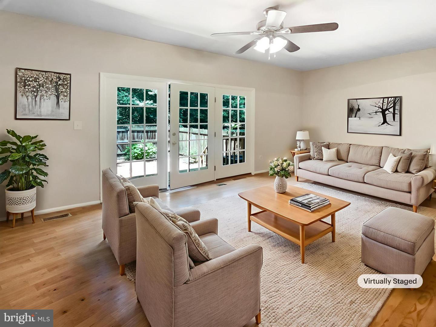 10388 HAMPSHIRE GREEN AVE, FAIRFAX, Virginia 22032, 3 Bedrooms Bedrooms, ,2 BathroomsBathrooms,Residential,For sale,10388 HAMPSHIRE GREEN AVE,VAFX2201426 MLS # VAFX2201426