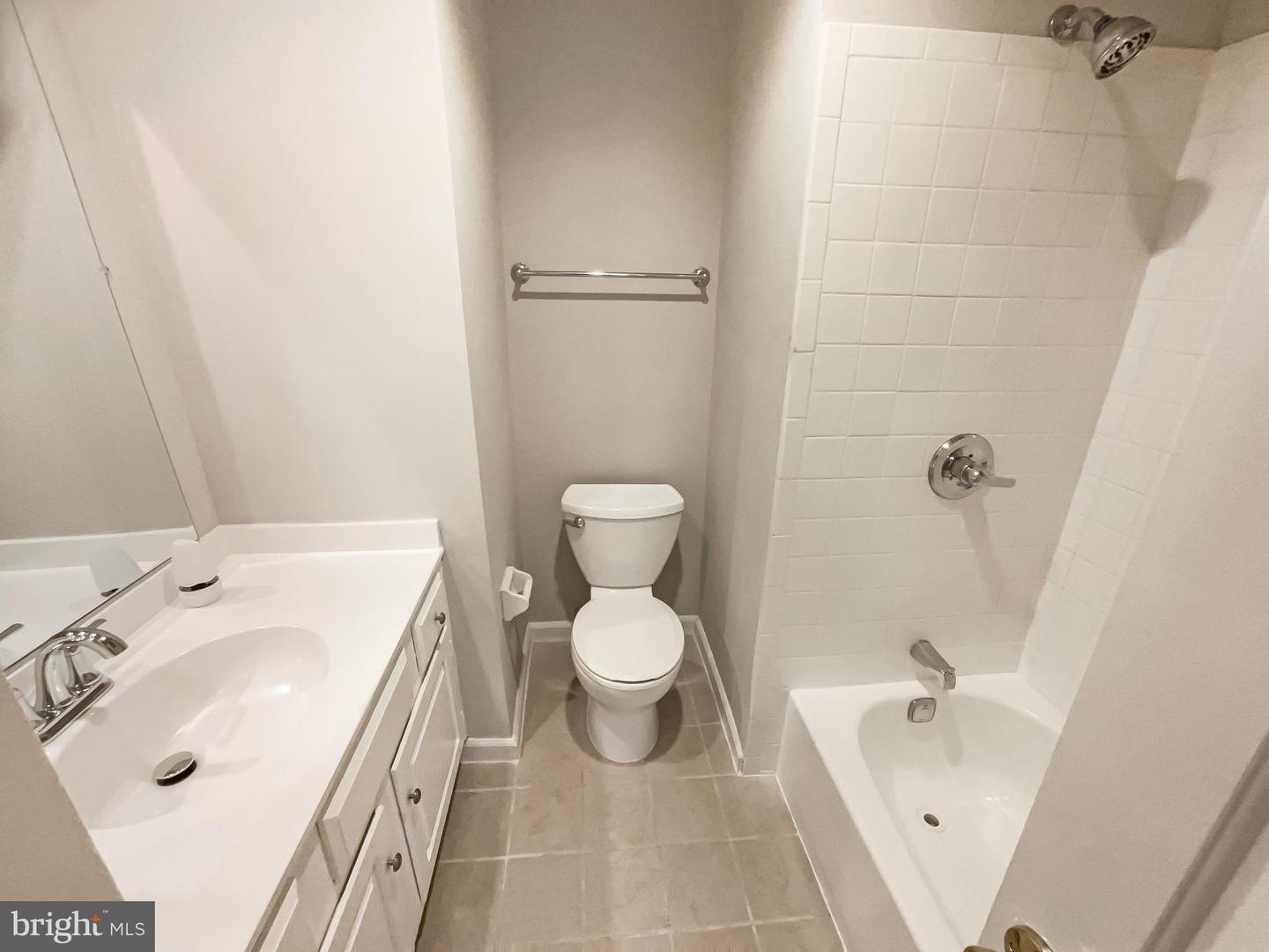 10388 HAMPSHIRE GREEN AVE, FAIRFAX, Virginia 22032, 3 Bedrooms Bedrooms, ,2 BathroomsBathrooms,Residential,For sale,10388 HAMPSHIRE GREEN AVE,VAFX2201426 MLS # VAFX2201426