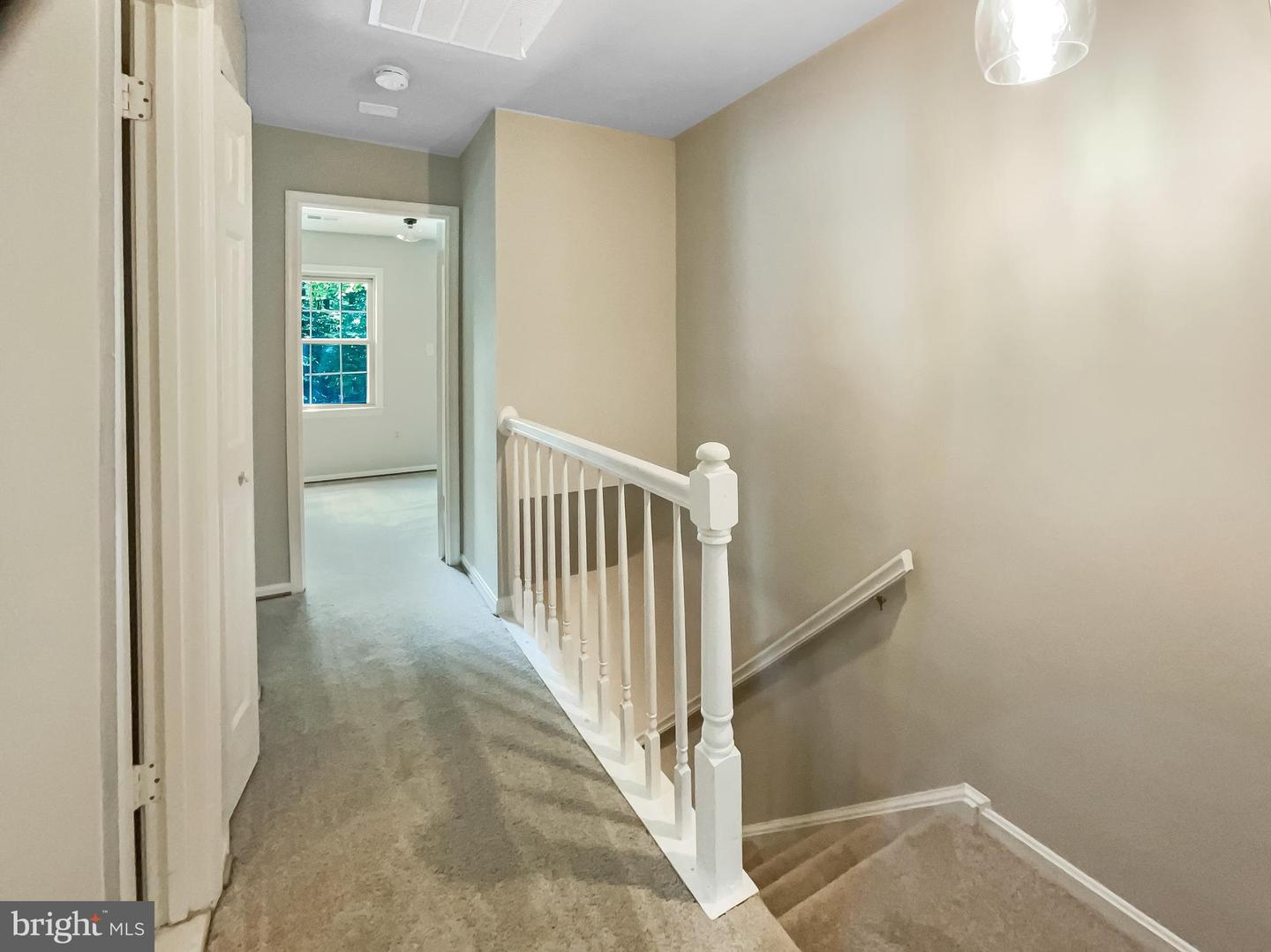 10388 HAMPSHIRE GREEN AVE, FAIRFAX, Virginia 22032, 3 Bedrooms Bedrooms, ,2 BathroomsBathrooms,Residential,For sale,10388 HAMPSHIRE GREEN AVE,VAFX2201426 MLS # VAFX2201426