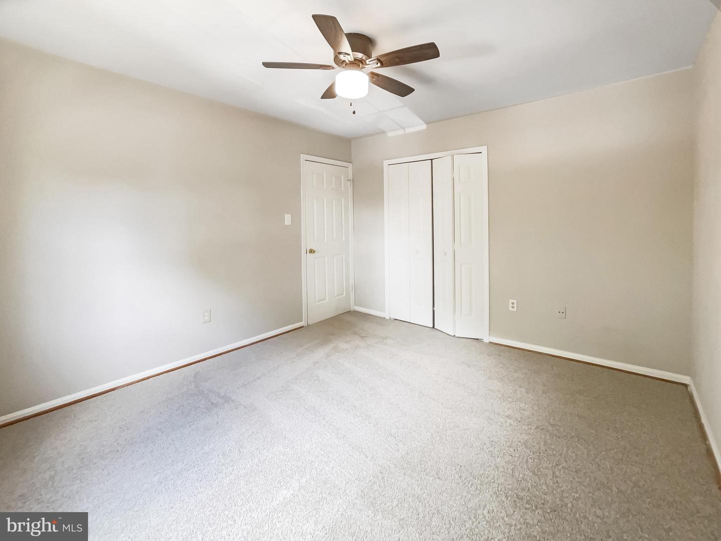 10388 HAMPSHIRE GREEN AVE, FAIRFAX, Virginia 22032, 3 Bedrooms Bedrooms, ,2 BathroomsBathrooms,Residential,For sale,10388 HAMPSHIRE GREEN AVE,VAFX2201426 MLS # VAFX2201426