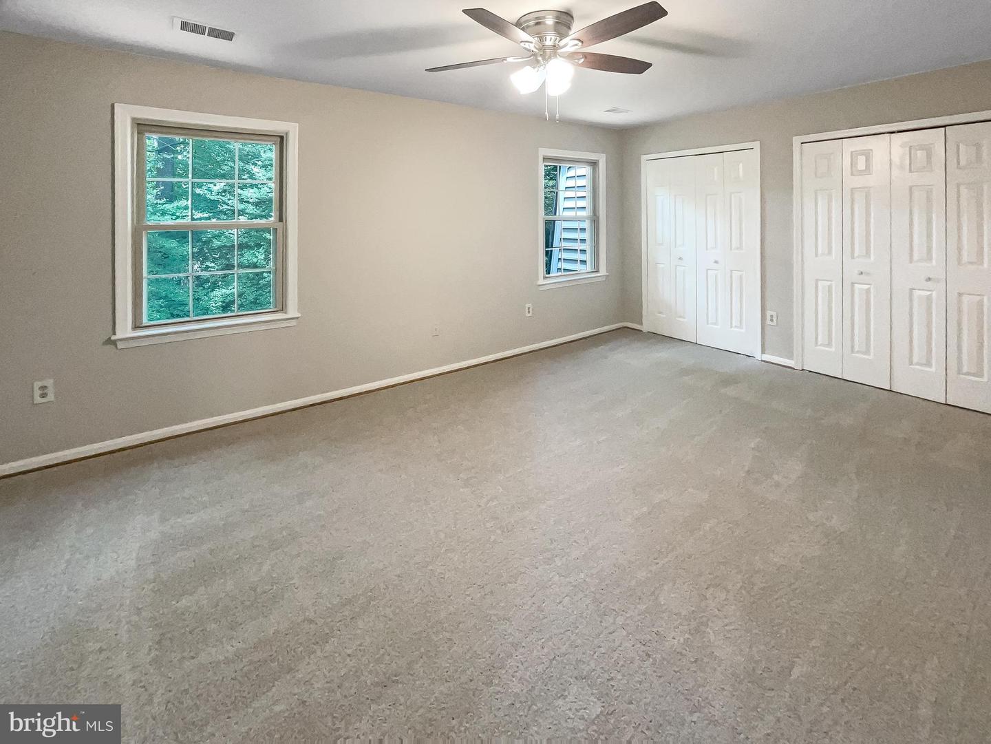 10388 HAMPSHIRE GREEN AVE, FAIRFAX, Virginia 22032, 3 Bedrooms Bedrooms, ,2 BathroomsBathrooms,Residential,For sale,10388 HAMPSHIRE GREEN AVE,VAFX2201426 MLS # VAFX2201426
