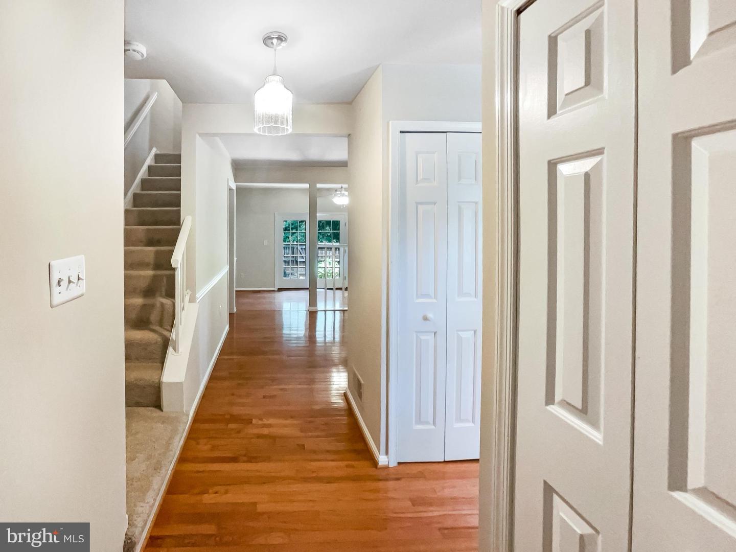 10388 HAMPSHIRE GREEN AVE, FAIRFAX, Virginia 22032, 3 Bedrooms Bedrooms, ,2 BathroomsBathrooms,Residential,For sale,10388 HAMPSHIRE GREEN AVE,VAFX2201426 MLS # VAFX2201426
