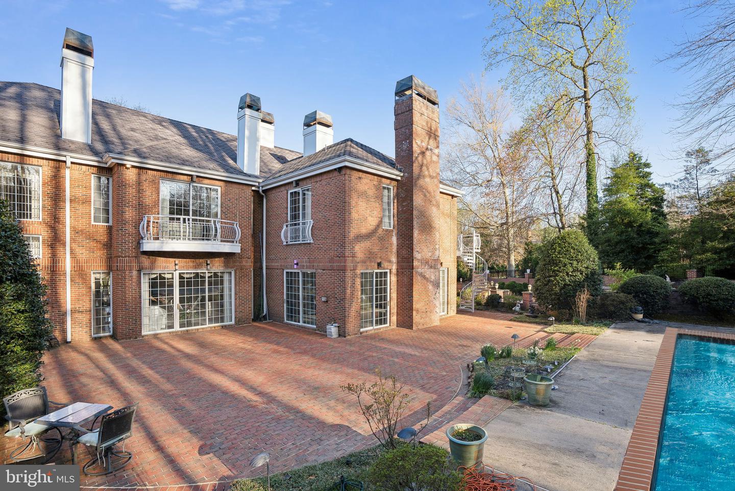 7707 CARLTON PL, MCLEAN, Virginia 22102, 7 Bedrooms Bedrooms, ,7 BathroomsBathrooms,Residential,For sale,7707 CARLTON PL,VAFX2224150 MLS # VAFX2224150