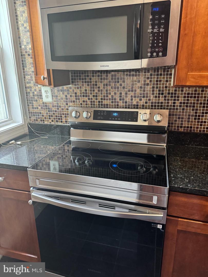 2835 GAINESVILLE ST SE #101, WASHINGTON, District Of Columbia 20020, 2 Bedrooms Bedrooms, ,1 BathroomBathrooms,Residential,For sale,2835 GAINESVILLE ST SE #101,DCDC2190702 MLS # DCDC2190702