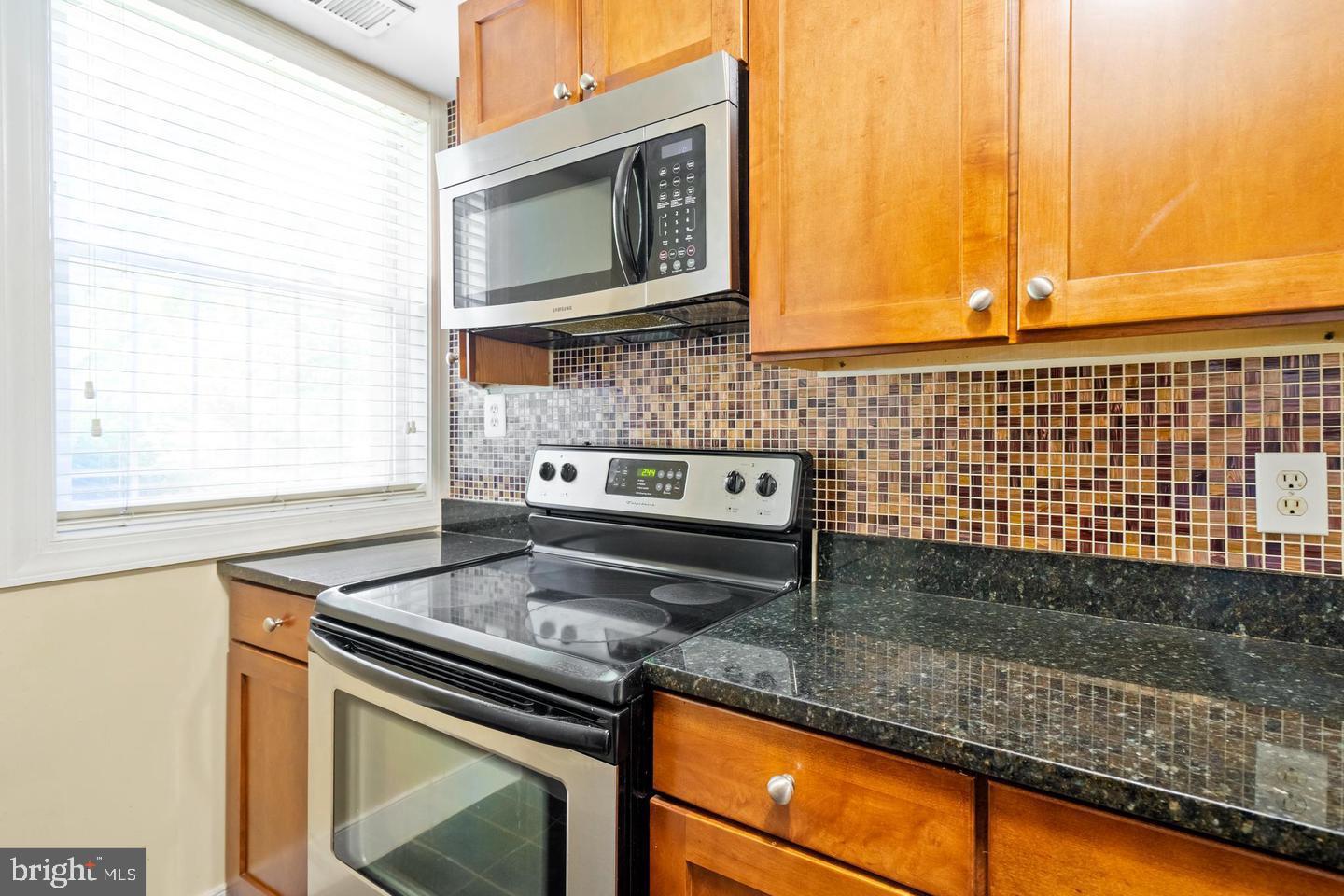 2835 GAINESVILLE ST SE #101, WASHINGTON, District Of Columbia 20020, 2 Bedrooms Bedrooms, ,1 BathroomBathrooms,Residential,For sale,2835 GAINESVILLE ST SE #101,DCDC2190702 MLS # DCDC2190702