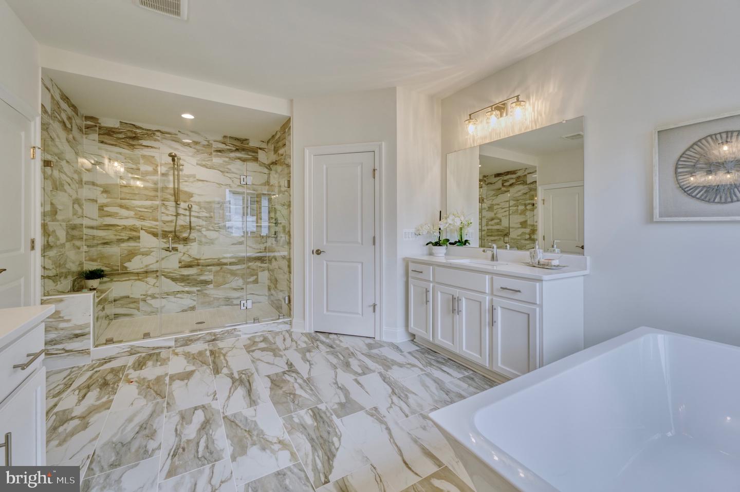 1837 RUPERT ST, MCLEAN, Virginia 22101, 7 Bedrooms Bedrooms, ,7 BathroomsBathrooms,Residential,For sale,1837 RUPERT ST,VAFX2228912 MLS # VAFX2228912