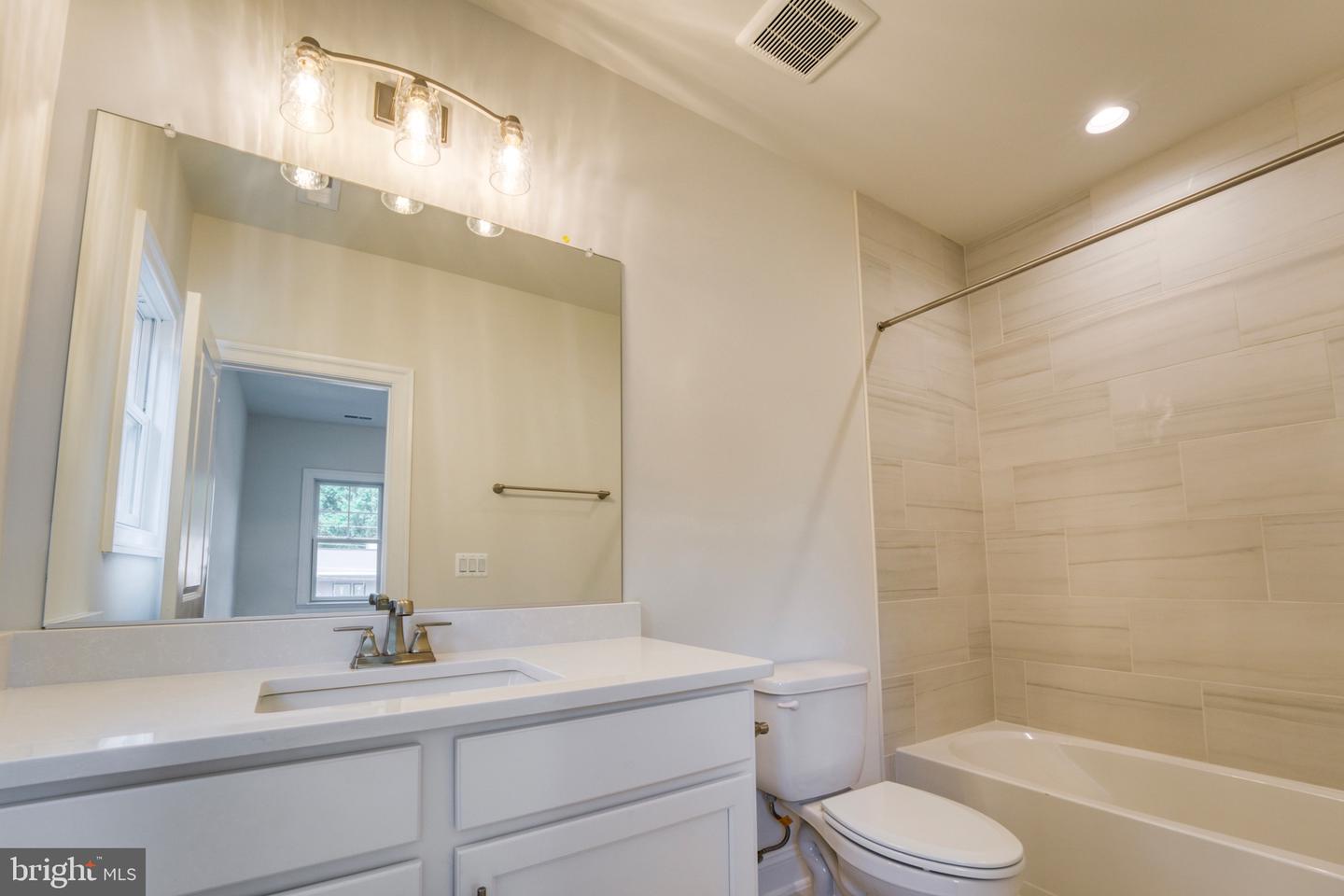 1837 RUPERT ST, MCLEAN, Virginia 22101, 7 Bedrooms Bedrooms, ,7 BathroomsBathrooms,Residential,For sale,1837 RUPERT ST,VAFX2228912 MLS # VAFX2228912