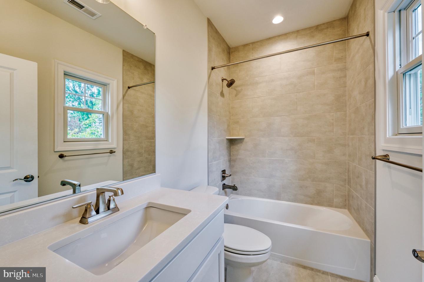 1837 RUPERT ST, MCLEAN, Virginia 22101, 7 Bedrooms Bedrooms, ,7 BathroomsBathrooms,Residential,For sale,1837 RUPERT ST,VAFX2228912 MLS # VAFX2228912