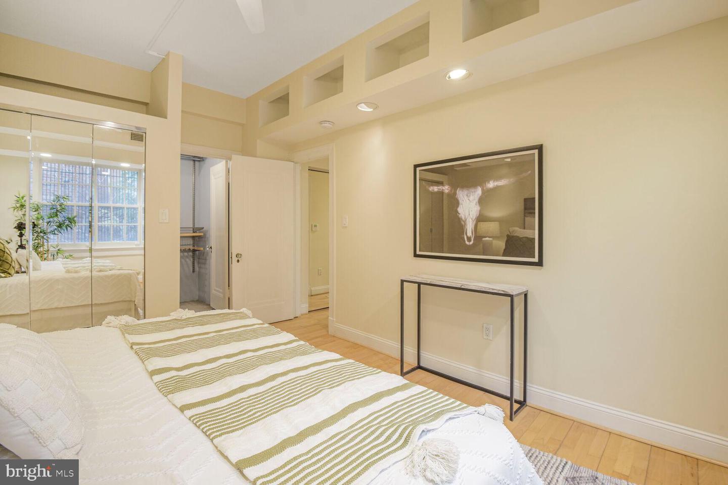 1661 CRESCENT PL NW #102, WASHINGTON, District Of Columbia 20009, 2 Bedrooms Bedrooms, ,2 BathroomsBathrooms,Residential,For sale,1661 CRESCENT PL NW #102,DCDC2192568 MLS # DCDC2192568