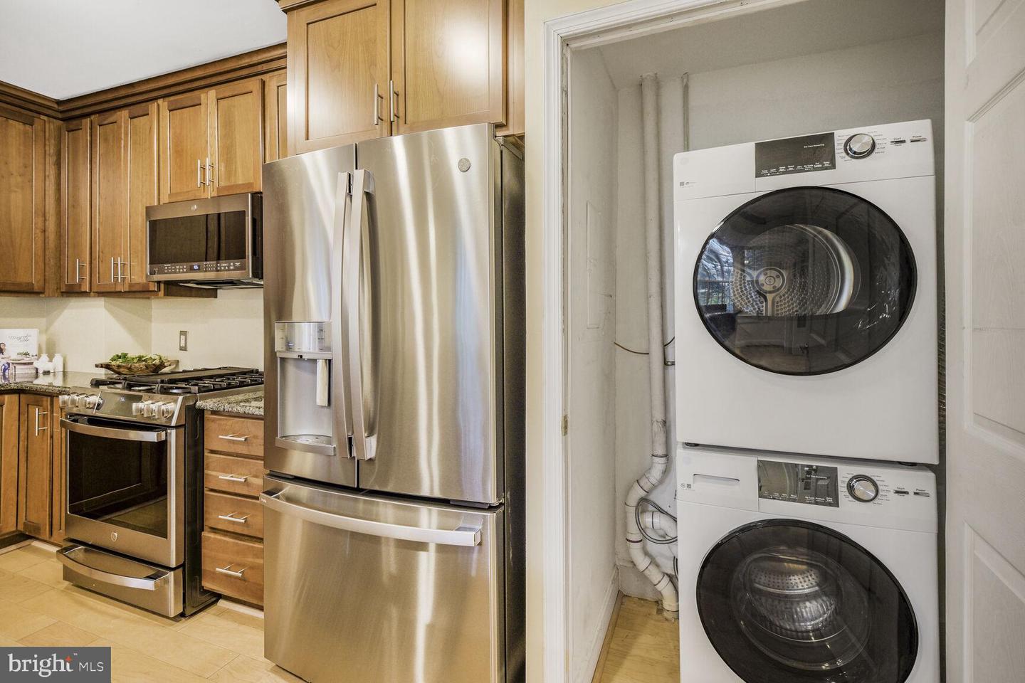 1661 CRESCENT PL NW #102, WASHINGTON, District Of Columbia 20009, 2 Bedrooms Bedrooms, ,2 BathroomsBathrooms,Residential,For sale,1661 CRESCENT PL NW #102,DCDC2192568 MLS # DCDC2192568