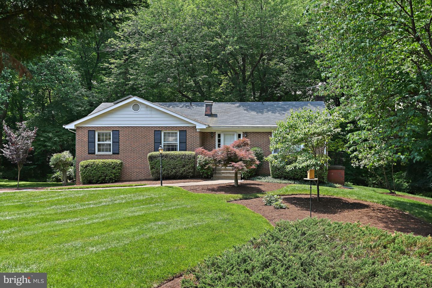 3142 SEARSMONT PL, HERNDON, Virginia 20171, 3 Bedrooms Bedrooms, ,2 BathroomsBathrooms,Residential,For sale,3142 SEARSMONT PL,VAFX2231006 MLS # VAFX2231006