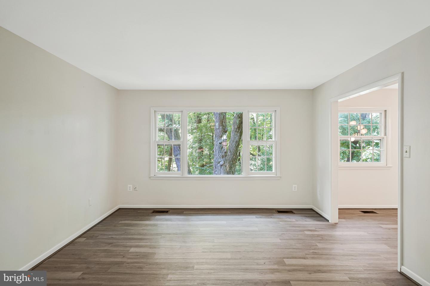 3142 SEARSMONT PL, HERNDON, Virginia 20171, 3 Bedrooms Bedrooms, ,2 BathroomsBathrooms,Residential,For sale,3142 SEARSMONT PL,VAFX2231006 MLS # VAFX2231006