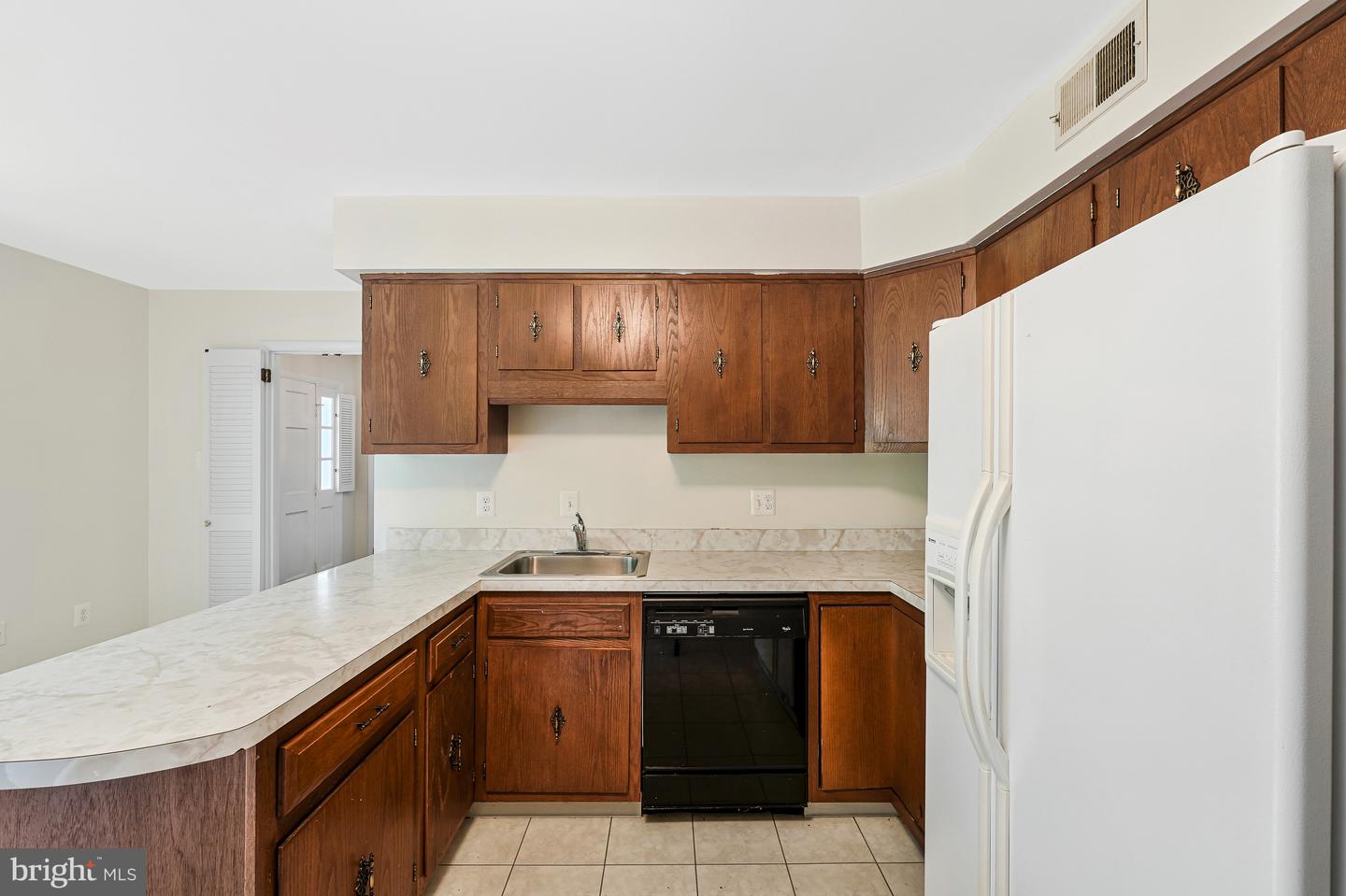 3142 SEARSMONT PL, HERNDON, Virginia 20171, 3 Bedrooms Bedrooms, ,2 BathroomsBathrooms,Residential,For sale,3142 SEARSMONT PL,VAFX2231006 MLS # VAFX2231006