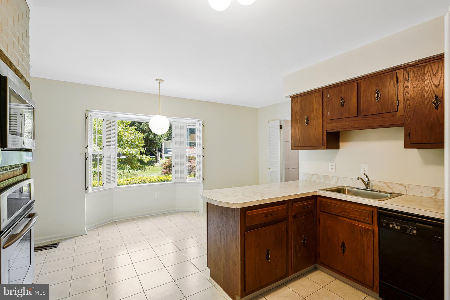 3142 SEARSMONT PL, HERNDON, Virginia 20171, 3 Bedrooms Bedrooms, ,2 BathroomsBathrooms,Residential,For sale,3142 SEARSMONT PL,VAFX2231006 MLS # VAFX2231006